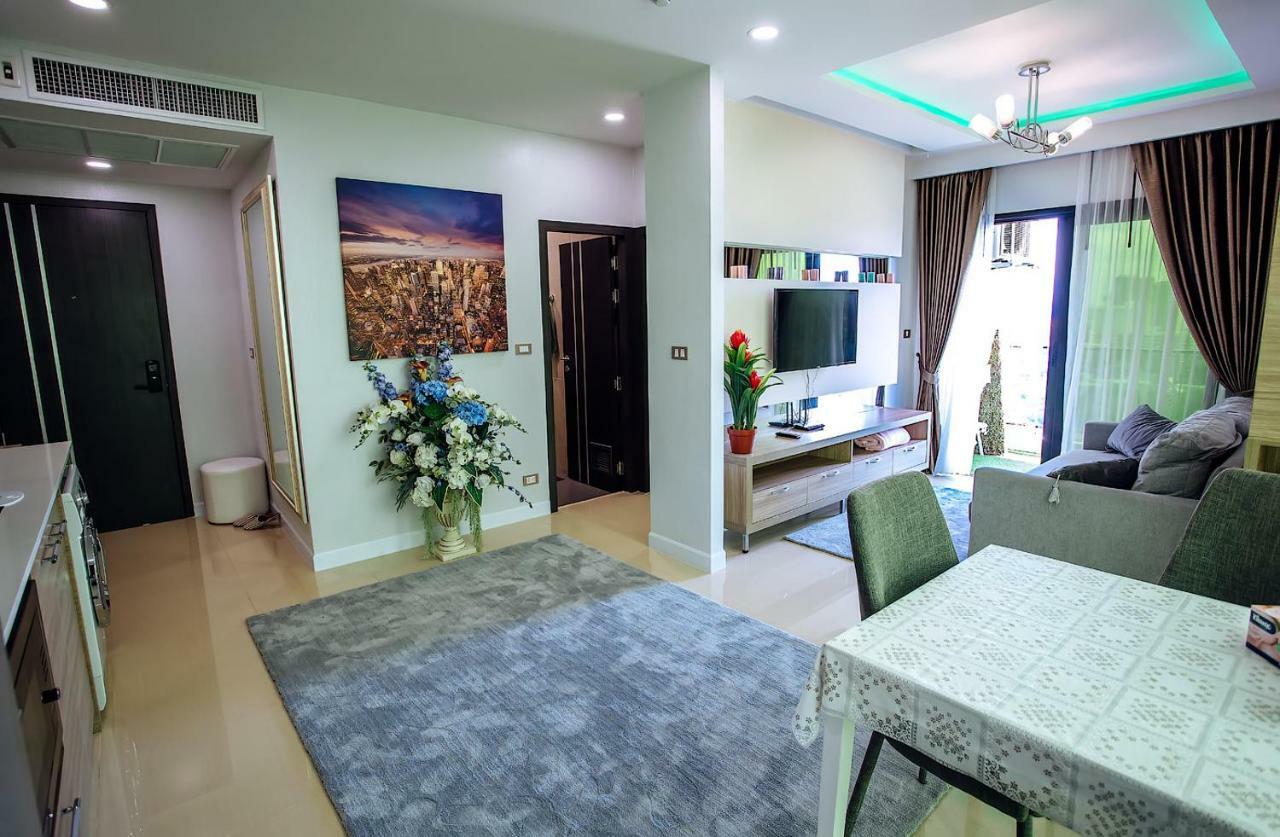 Dusit Grand Condo View Jomtien Beach Exterior foto